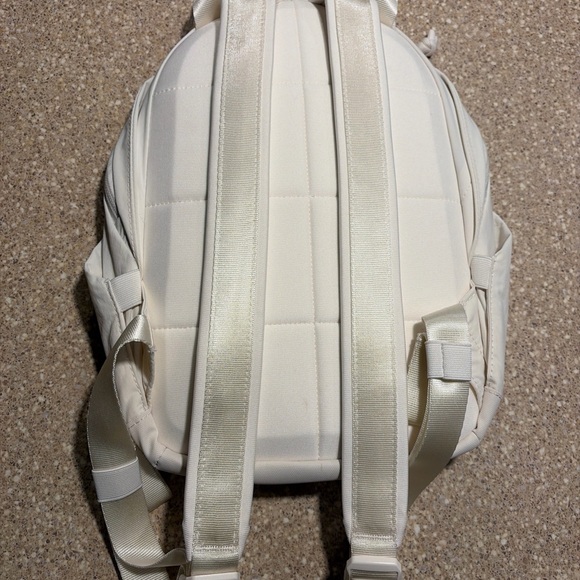 NWT North Face Women’s Never Stop Mini Backpack TNF White Dune $85 - Picture 4 of 6